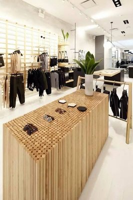 炫酷揭幕！Lululemon美國首家前衛(wèi)服飾實(shí)驗(yàn)店引領(lǐng)零售新浪潮